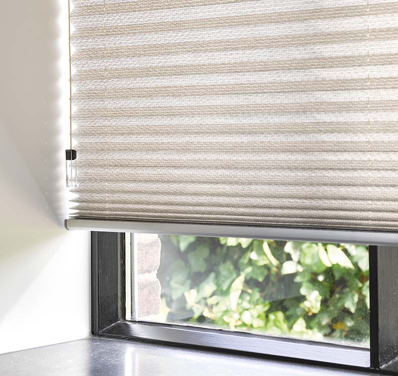 gardin med smartcord fra Luxaflex